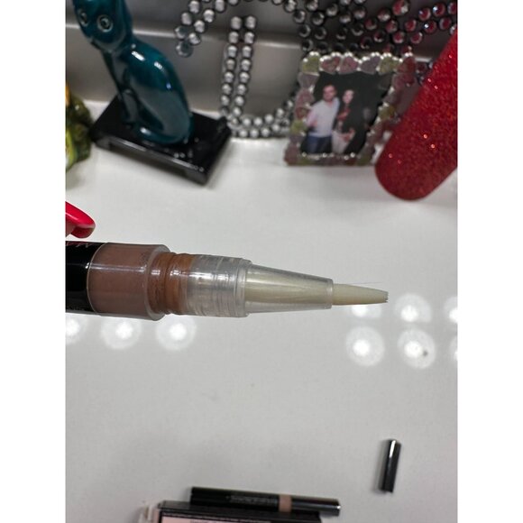 Mary Kay Facial Highlighting Pen SHADE 4 Brand New In Box - Picture 4 of 4
